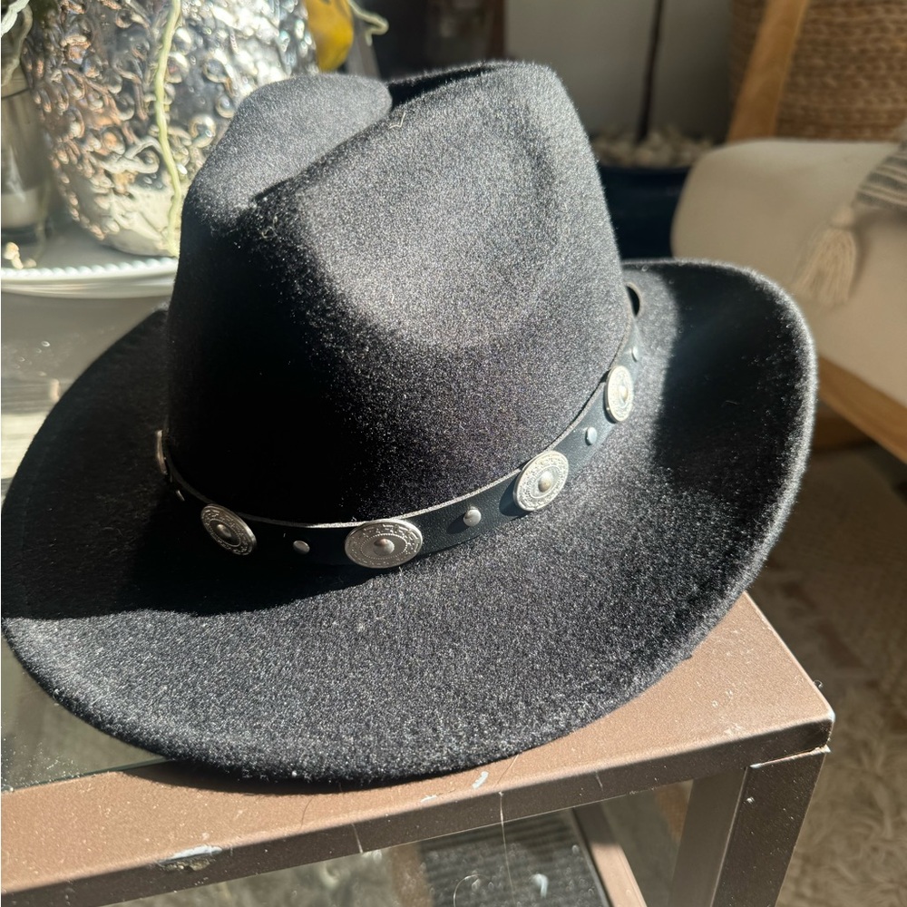 BLACK COWBOY / COWGIRL HAT WITH LEATHER / SILVER STRAP